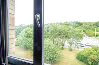 Apartment - Sleeps 4 - Parking - Workspace - 1