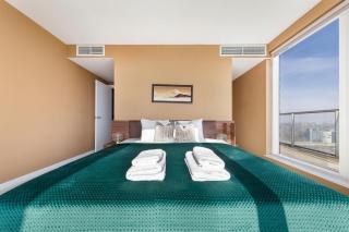 Hyperion Tower Penthouse, Kew - 2