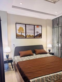 Fully Furnished 1-Bed Apartment - 4