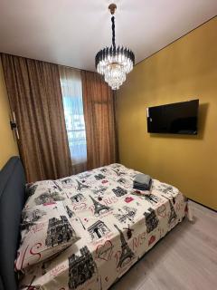 New Apartment in the City Center & Restaurants and Cafe & Famous sightseeings - 5