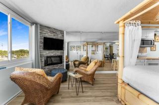 Top Of The Gulf 620 Beachfront Couples Retreat - 6