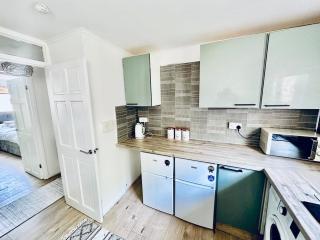 3 bedroom apartment - 4