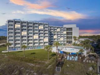 Beach Front Ocean View Condo - Top Of The Gulf 804 - 9