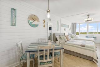 Beach Front Ocean View Condo - Top Of The Gulf 804 - 8