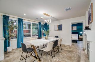 4BD 3BA Stylish Home w Game Room Backyard Pool - 7