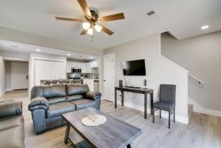 Cheerful Townhouse - Walk to Table Rock Lake! - 7