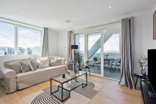 Luxury 3-Bed Apt in Wembley Park - 9
