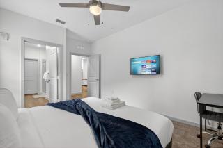 Nice 2 BR Apt|King Bed|Pool |Gym|Clse 2 Beach/Mayo - 6