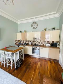 Lovely 2 bedroom apartment in Ayr town centre - 4
