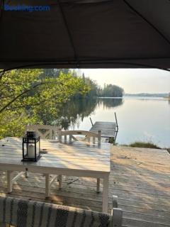 Family Friendly Villa near the Water - 2