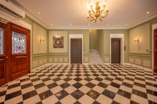 شقة فاخرة بجوار الياسمين مول وأمام حديقة الياسمين - 8