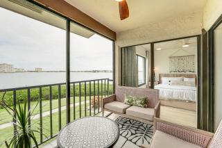 Community Pool and Pier Bayfront Isla Del Sol Condo - 9