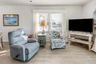 Oceanfront Home with Deck and Views in Surfside Beach! - 4