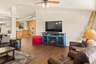 Great Family Home Located In Clarkdale - 5