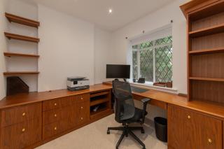 Elegant Tudor Venue - 3