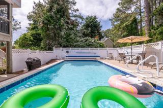K1250 Pink Pearl - Private Pool, Tiki Bar, Hot Tub, Game Room, Foosball Table! - 5