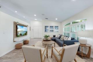 Modern Retreat W Pool & Hot Tub Near Beaches - 8
