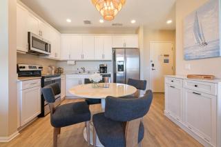 Lux North Park Gem King Beds Workspaces Parking - 1