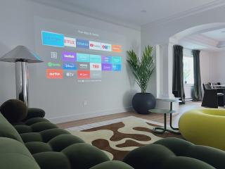 Luxury Spa Escape - Hot Tub Sauna Projector - 6