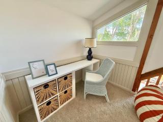 Unique LKN Waterfront Home with Dock - 7