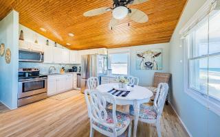 Primrose Cottage - 1