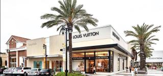 Luxe 2BR Townhome | Pool | Close to Beach - 1