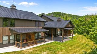 New/12 Guest /2 Hot Tubs/ 2 Kitchens/ 2 Firepits - 9