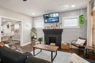 Historic 4BR Home centrally located in Riverside. - 0