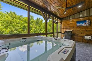 New Barn/ Sleeps 12/ 2 Hot Tubs/ EV Charger - 0