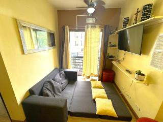 Condo 2Bedroom near Session with Free Own Parking - 8