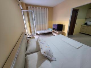 Johann's Apartment - 4
