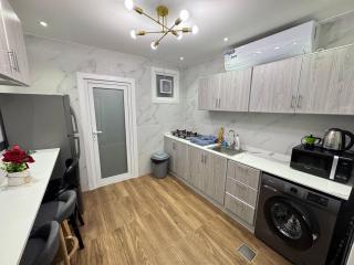 Luxury Private Room near airport - 1