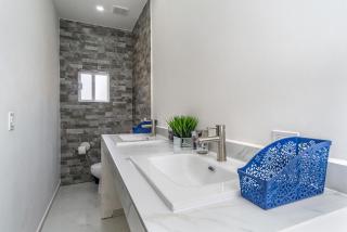 Ocean Pearl House - 2