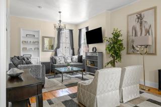 The 87th Townhome - Local Landmark Property - 2