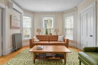 Quiet Downtown 2BR Oasis - The Nomad - 8