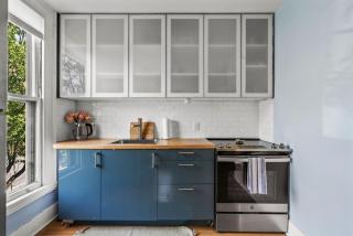 Stylish Downtown Condo in a Historic Landmark Home - 8