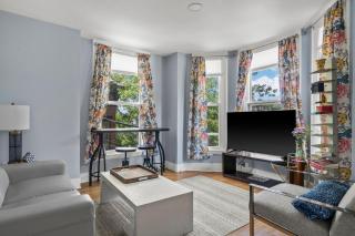 Stylish Downtown Condo in a Historic Landmark Home - 3