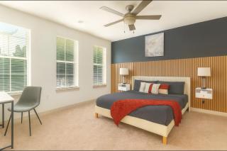 Elegant 2BR with Resort Pool and Lounge Areas 2 - 5
