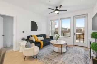 Parkside Chic 2BR Near Regions Field n Park - 8