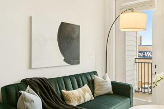 Modern 2BR Condo Near Railroad Park and UAB - 3