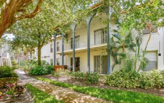 Contemporary 2BR Stay - Pool and Gym and Grill Area - 2