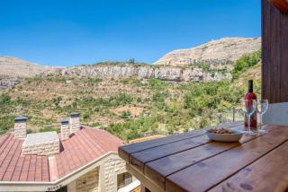 Canyon - 1 BR Apt by The Valley in Kfardebian - - 9