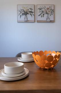 Spacious Dual Retreat Balcony near RBWH and CBD - 1