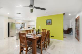 Coastal Haven Pet Friendly and Walk to Beach - 7