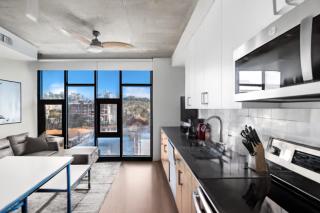Prime 2BR Stay Five Points and Nightlife 8th - 3