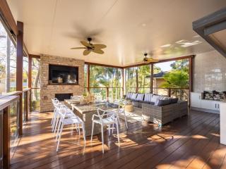 Tropical Tranquility Spacious Family Leafy Oasis - 9