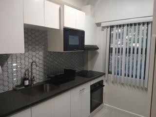 Atrium Apartments - Sorrel Loft - 2