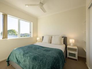 Cozy 1BR Unit in Springwood Great Location Parking - 6