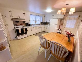Little Miss Cottages - 173 House - 0