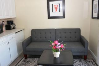 68 East Grand 1 - One-Bedroom Suite by the Beach - 5